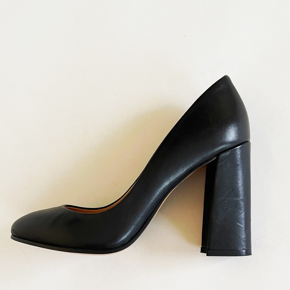 Vince Camuto block heel pumps - Picture 7 of 7